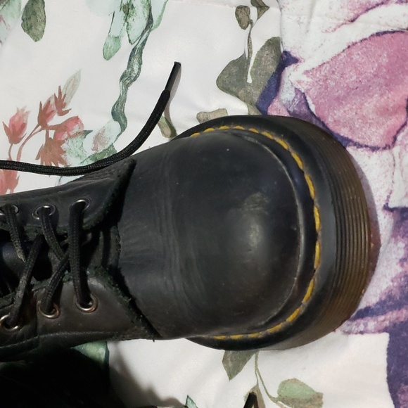 Boots - Picture 6 of 6